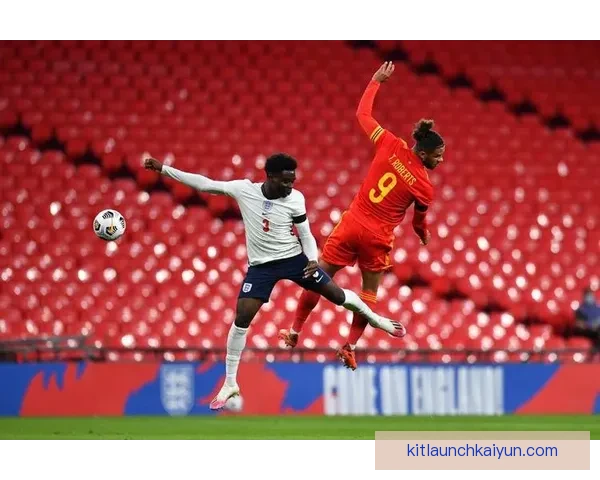 萨卡表现稳健，持续为球队提供边路威胁与创造力