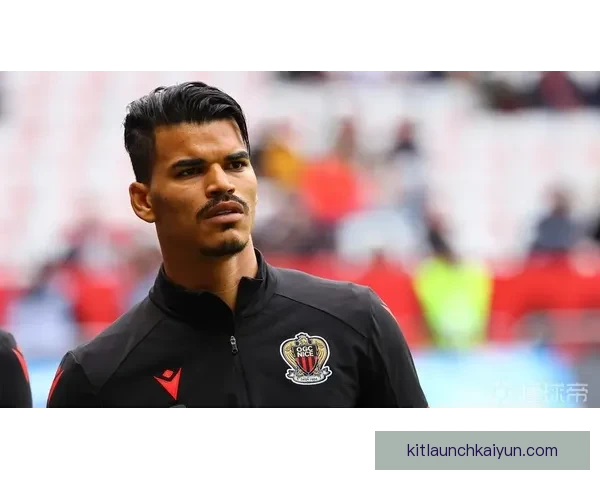 达尼洛表现稳健，面对转会传闻状态持续引人关注