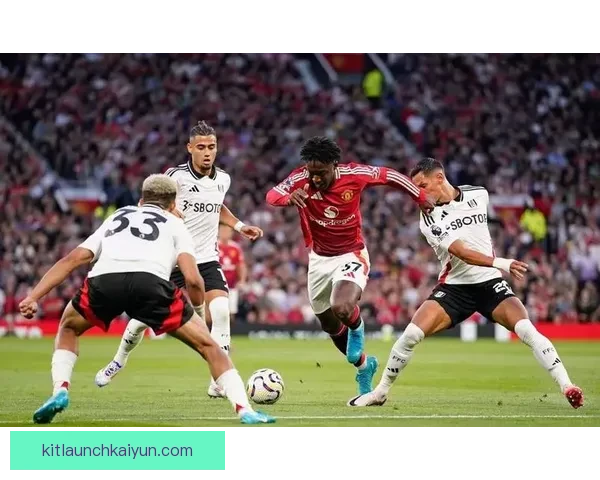 曼联英超进攻表现稳健，近期状态回暖值得关注